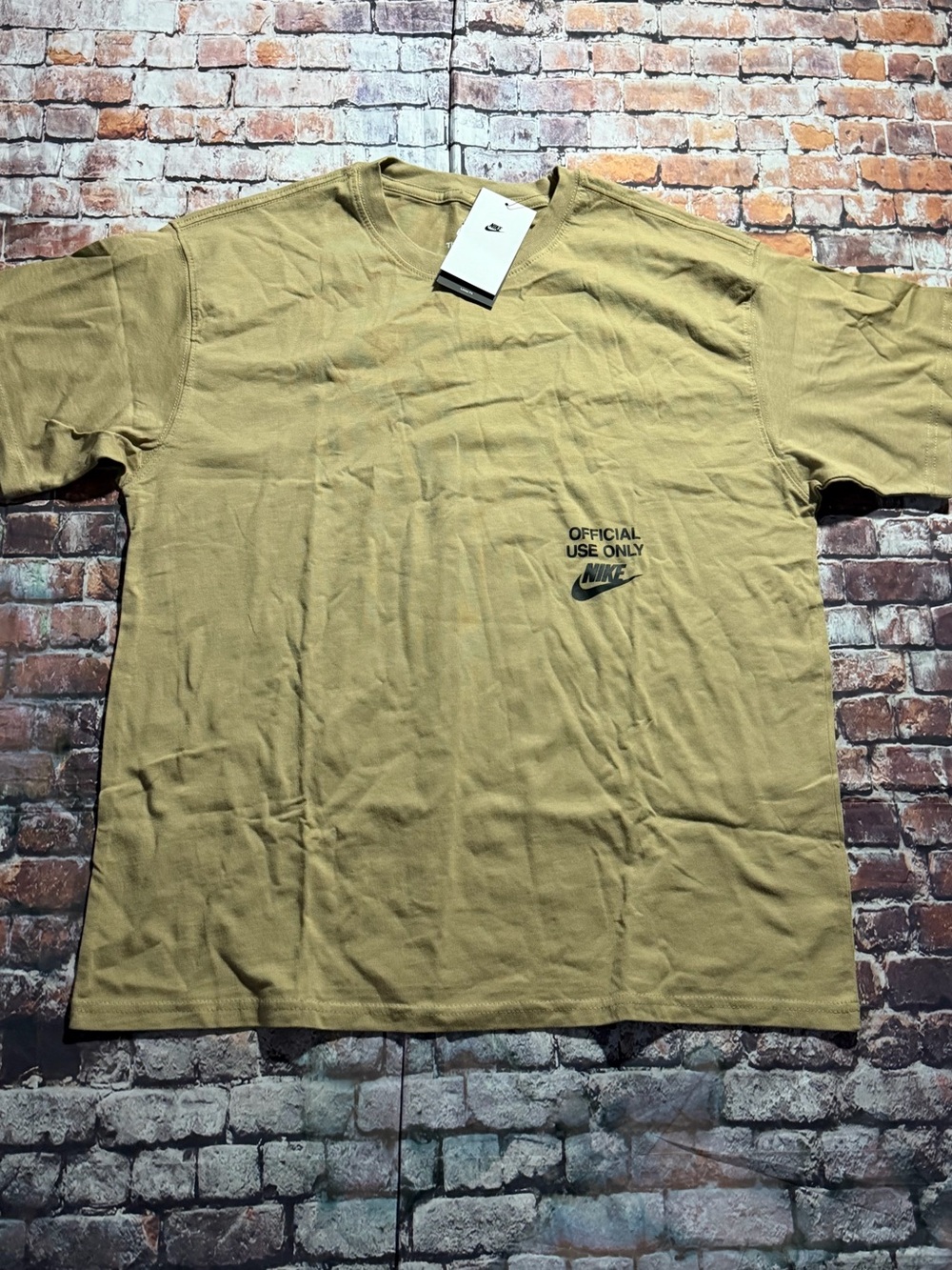 Nike Men’s brown Graphic Short-Sleeve T-Shirt